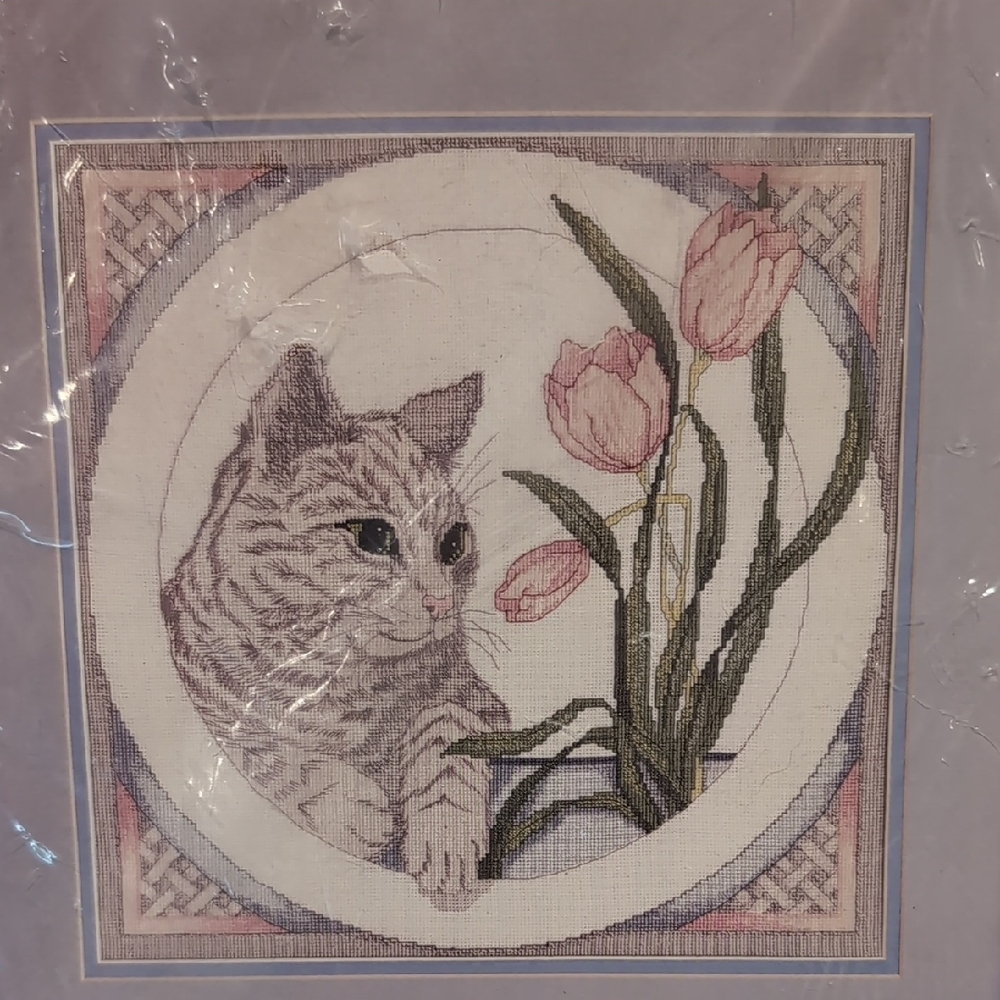 Something Special Cat and Tulips Cross Stitch Kit 50377